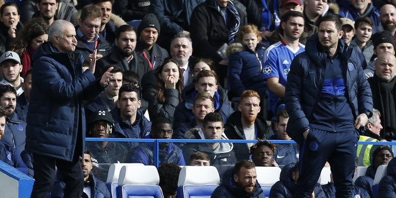 Người hâm mộ Chelsea xin Frank Lampard từ chức